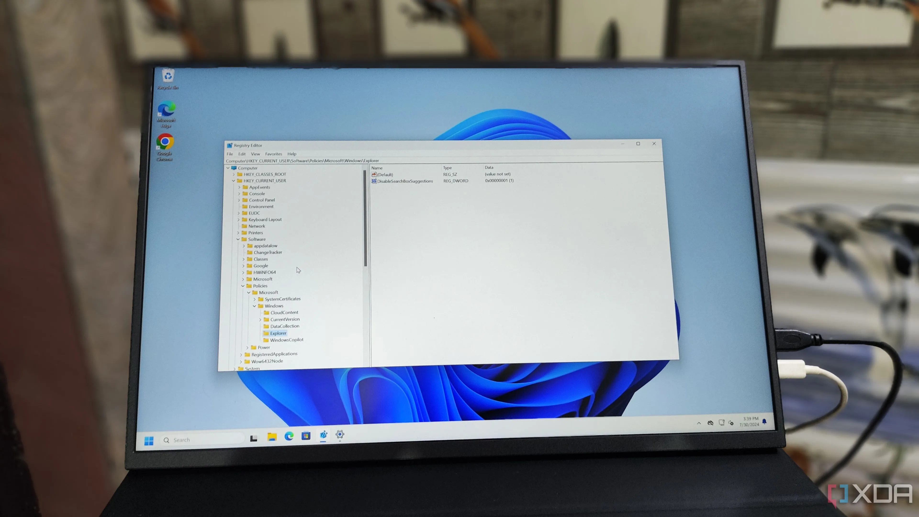 Trình chỉnh sửa Registry Editor trên Windows 11, minh họa các khóa Registry.