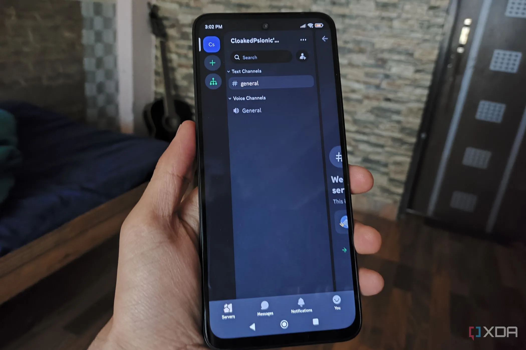 Ứng dụng Discord trên điện thoại Poco M6 Pro, giải pháp thay thế cho chat trong game bị thiếu