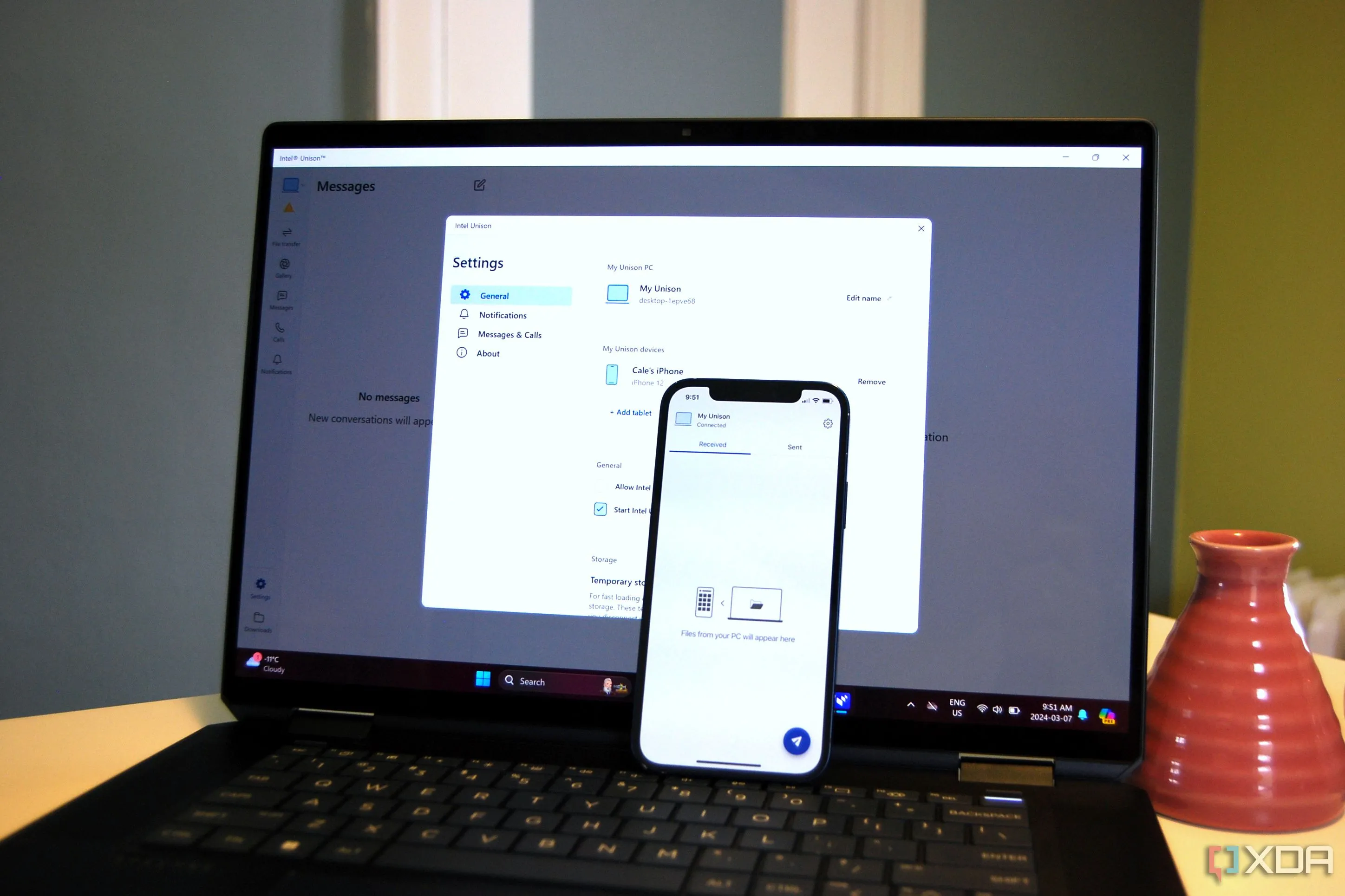 Ứng dụng Intel Unison kết nối điện thoại iPhone với laptop Spectre x360