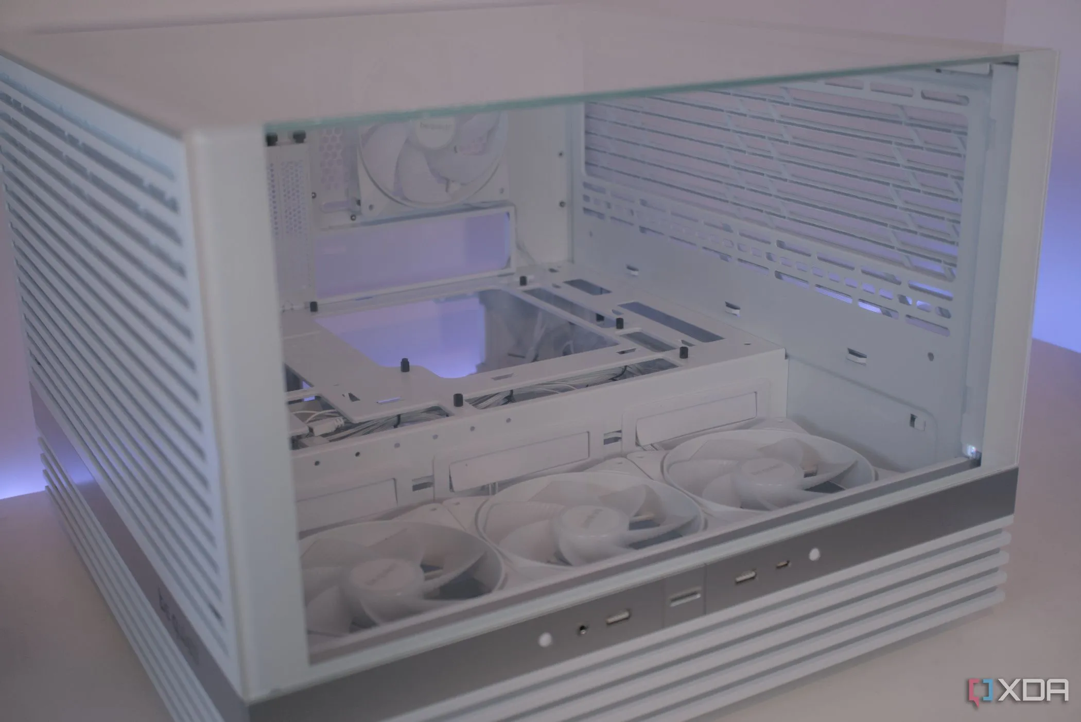 Vỏ case be quiet! Light Base 600 LX